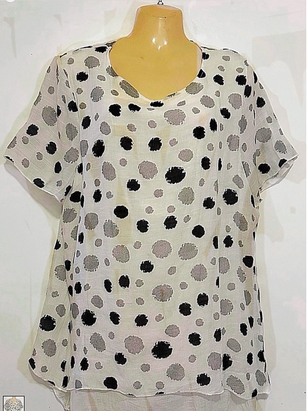 Polka Dot Short Sleeve Women’s Top - White & Gray